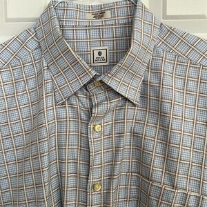 Peter Millar XL (hidden) button down collared shirt.